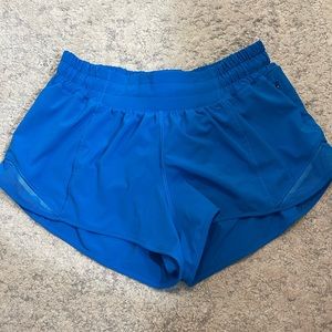 Lululemon poolside hotty hot shorts 2.5